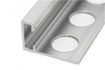 10 mm-es csiszolt króm burkolat