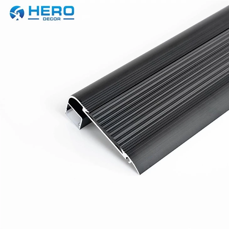 Aluminium And Rubber Stair Nosing factory