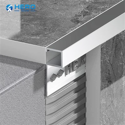 Fürdőszoba fali csempe szegély